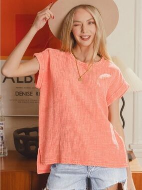 Zenana Coral Woven Double Gauze Acid Washed Short Sleeve Top (NWOT)